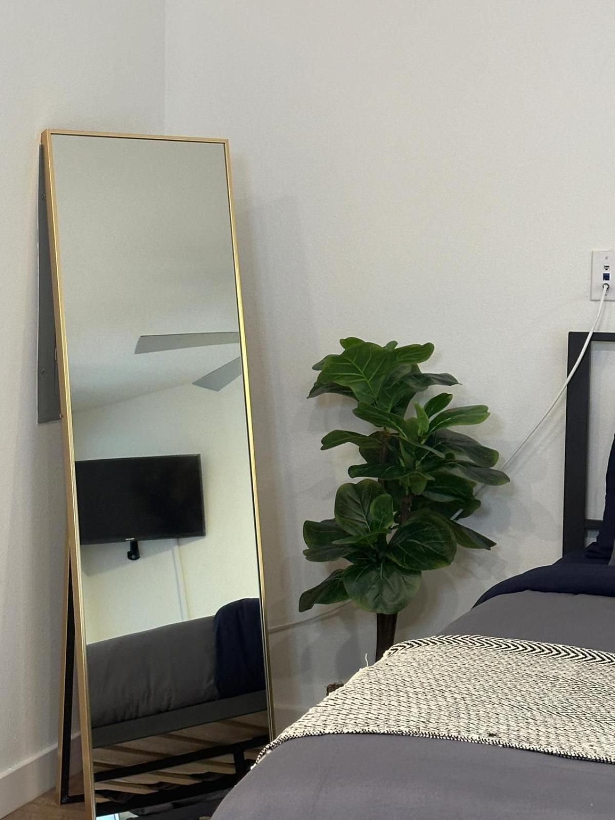 Hollywood Universal Studios Apartment Free Parking Los Angeles Bagian luar foto